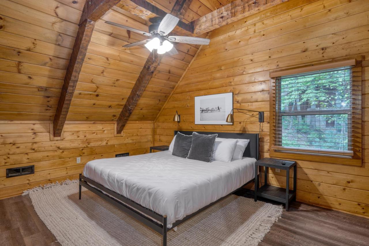 The Dudley Cabins By Avantstay Sevierville Bagian luar foto