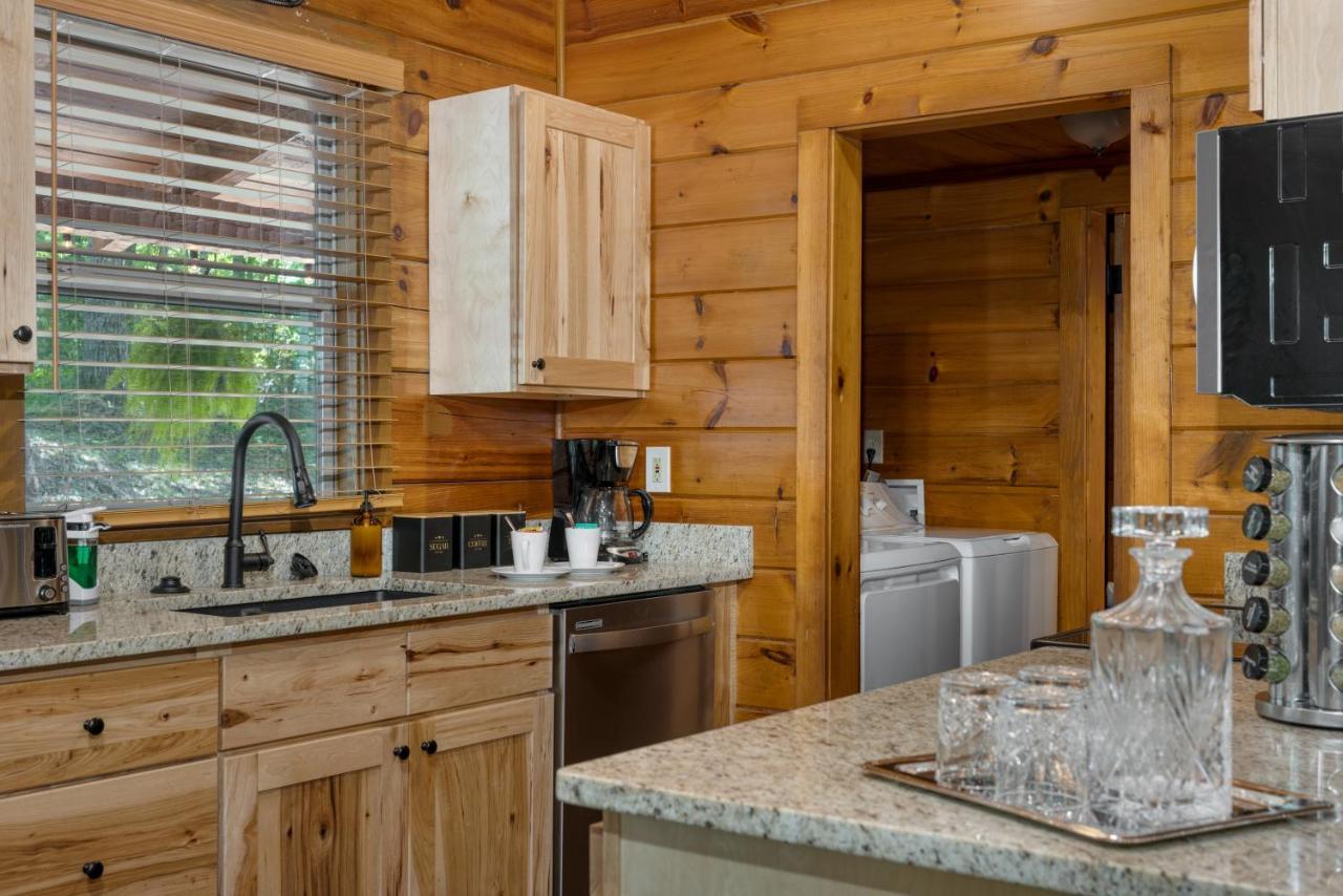 The Dudley Cabins By Avantstay Sevierville Bagian luar foto