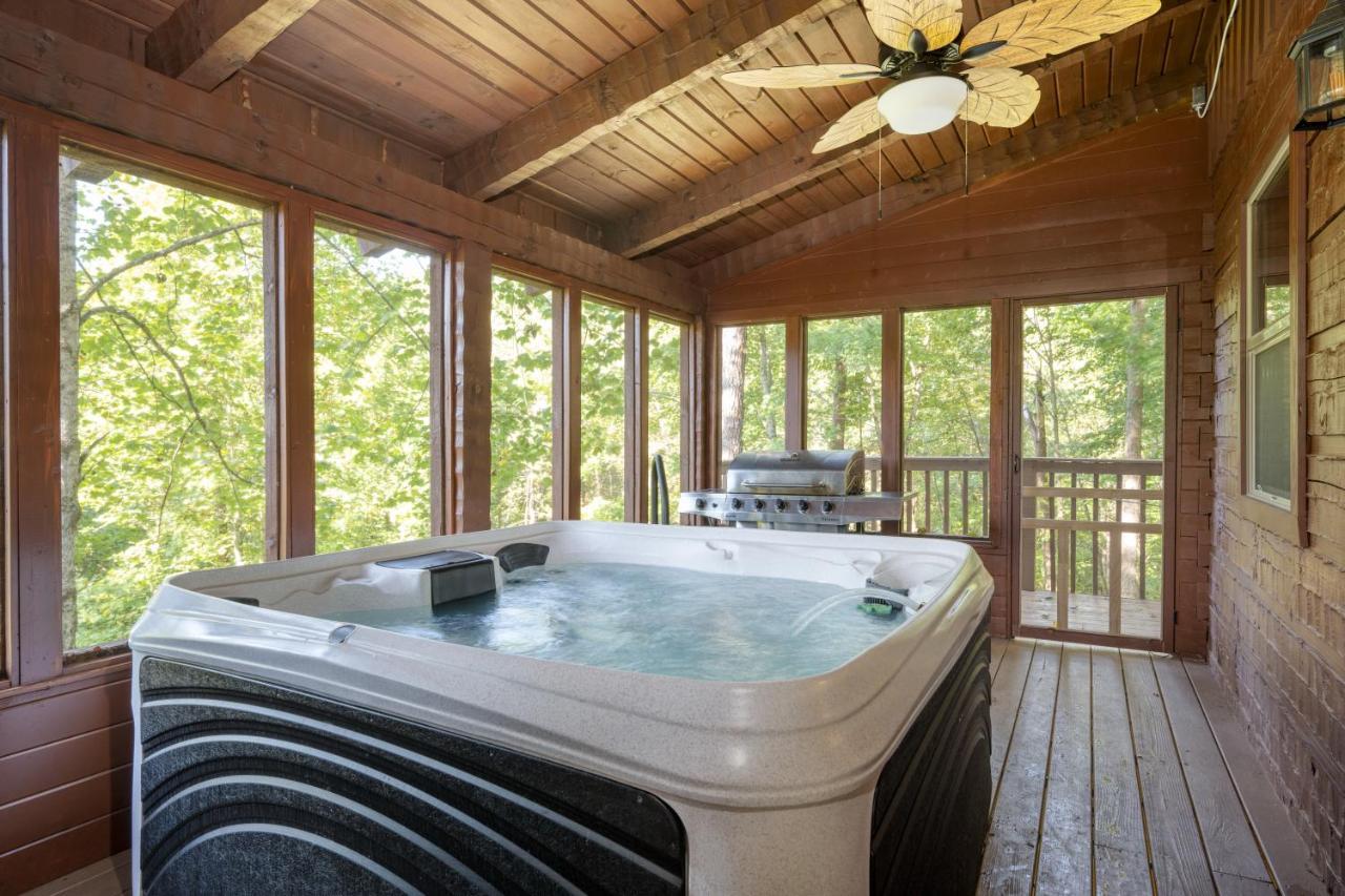 The Dudley Cabins By Avantstay Sevierville Bagian luar foto